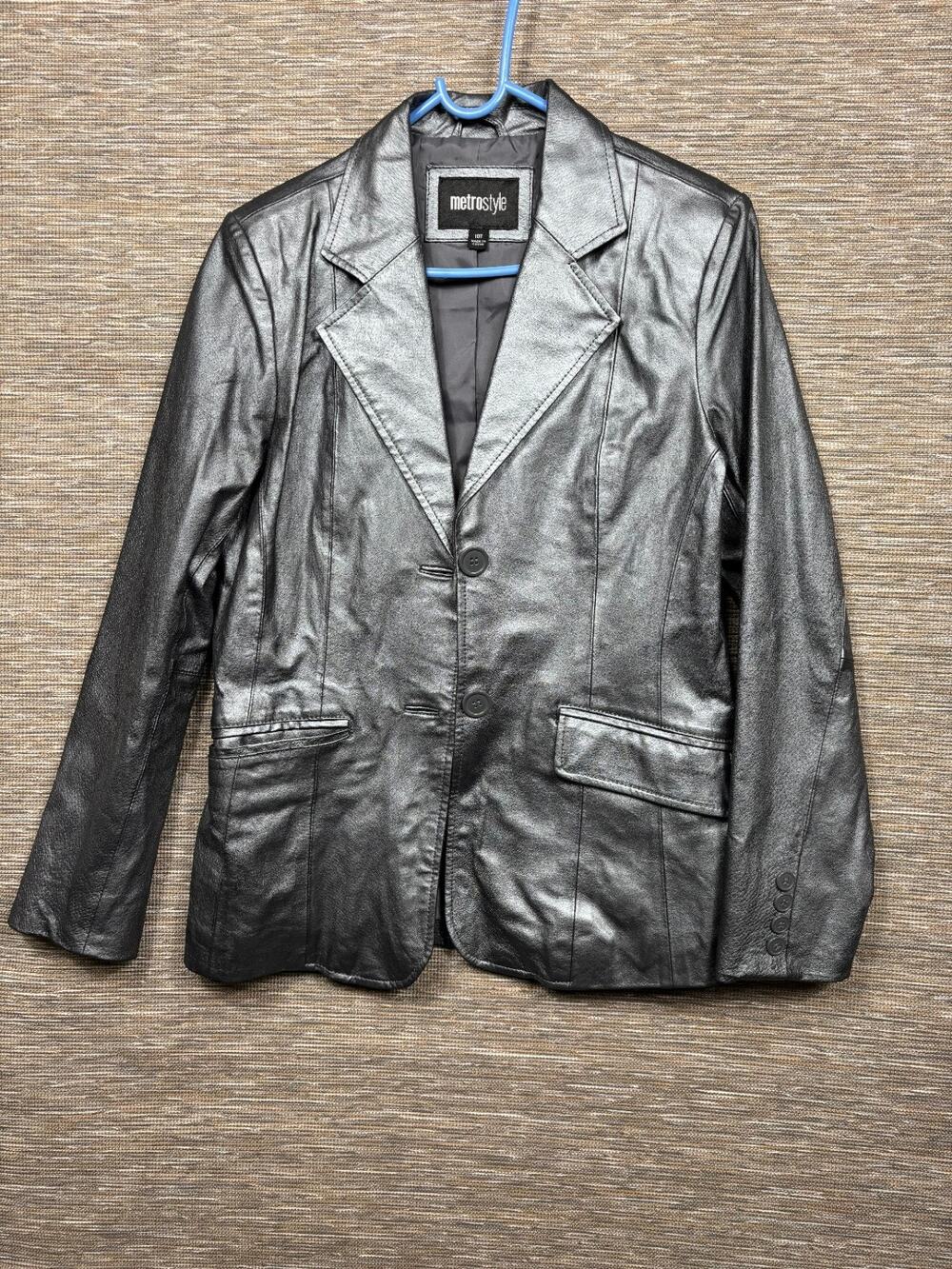 VTG Metro Style Genuine Leather Jacket Women’s Size 10T Black Button Closure